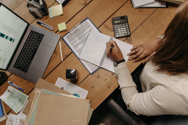 accountant-scaled.jpg